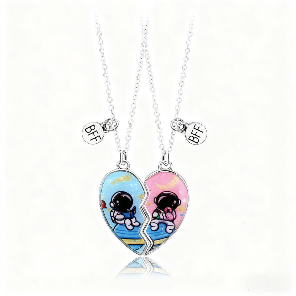 Magnetic Astronaut BFF Heart Necklaces – 2PCS Best Friend Set